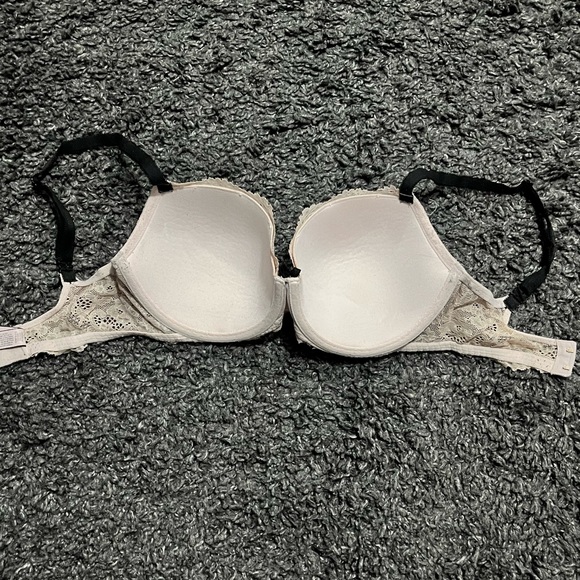 Victoria’s Secret Dream Angels Bra - Picture 3 of 5